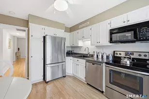 23 Maple Ln, Avon, CT 06001 - Photo 8