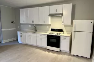 18 S Whitney St, Hartford, CT 06106 - Photo 6