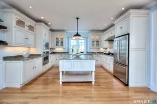 7 Heusted Dr, Greenwich, CT 06870 - Photo 6