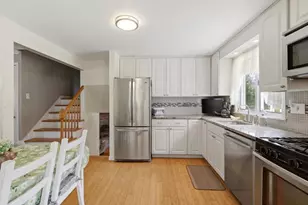 45 Brookwood Dr, Branford, CT 06405 - Photo 8