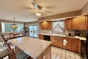 17 Autumn Ridge Rd, Oxford, CT 06478 - Photo 16