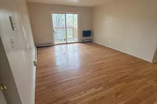 1051 Old Colony Rd, Meriden, CT 06451 - Photo 2
