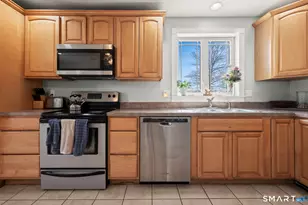 23 Maple St, Middlefield, CT 06481 - Photo 10