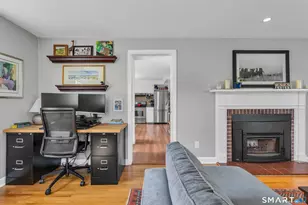 98 Colonial Dr, Hamden, CT 06518 - Photo 10