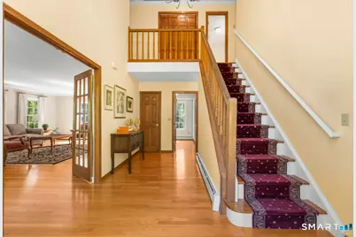 33 Topledge Road, Redding, CT 06896 - Photo 2