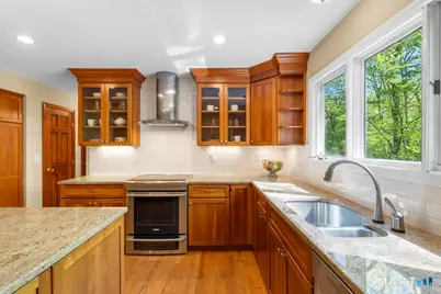 33 Topledge Road, Redding, CT 06896 - Photo 6
