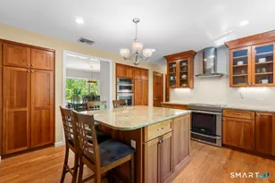 33 Topledge Rd, Redding, CT 06896 - Photo 6