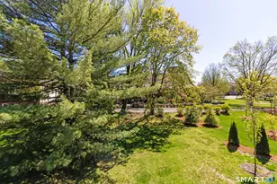 9 Newberry Ln, Glastonbury, CT 06033 - Photo 28