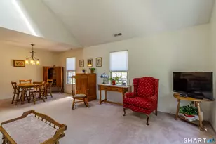 9 Newberry Ln, Glastonbury, CT 06033 - Photo 6