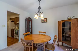 9 Newberry Ln, Glastonbury, CT 06033 - Photo 8