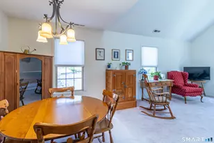 9 Newberry Ln, Glastonbury, CT 06033 - Photo 8