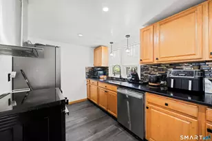 49 Maple Ave, Montville, CT 06382 - Photo 4