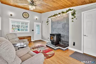 34 Wagon Rd, Enfield, CT 06082 - Photo 16