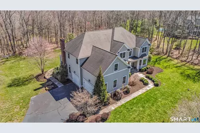 2 Somerset Lane, Newtown, CT 06482 - Photo 2