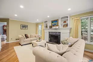 152 Hollyberry Rd, Bristol, CT 06010 - Photo 6