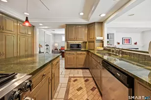 754 Rustic Ln, Cheshire, CT 06410 - Photo 8