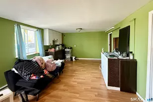 1012 Bunker Hill Ave, Waterbury, CT 06708 - Photo 14