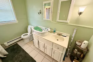 1012 Bunker Hill Ave, Waterbury, CT 06708 - Photo 38
