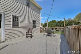 24 Meadowood Dr, Middletown, CT 06457 - Photo 4