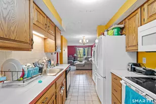 3221 E Main St, Waterbury, CT 06705 - Photo 6