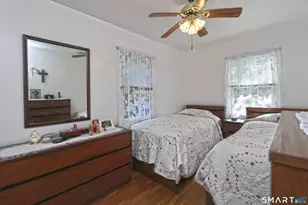 110 Greystone Rd, Bridgeport, CT 06610 - Photo 14