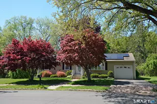45 Dennis Cir, Hamden, CT 06514 - Photo 2