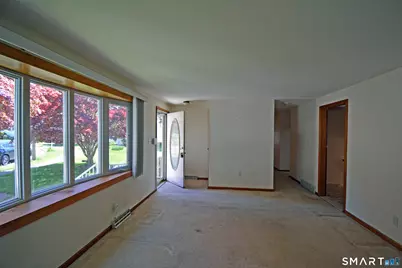 45 Dennis Circle, Hamden, CT 06514 - Photo 4