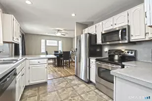 6 Francis St, Waterbury, CT 06708 - Photo 8