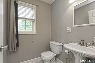 6 Francis St, Waterbury, CT 06708 - Photo 12