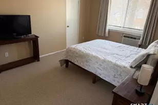 127 Kennedy Dr, Bridgeport, CT 06606 - Photo 6