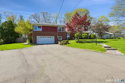 104 Knollwood Drive, New Haven, CT 06515 - Photo 2