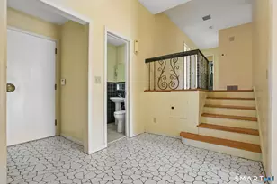 104 Knollwood Dr, New Haven, CT 06515 - Photo 16