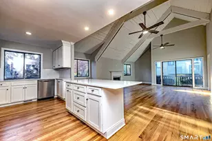 619 Erie Ln, Stratford, CT 06614 - Photo 6