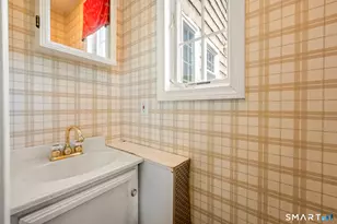 455 Woodlawn Ave, Stratford, CT 06614 - Photo 36