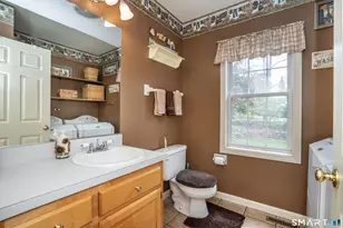 24 Vicki Ln, Southington, CT 06489 - Photo 14