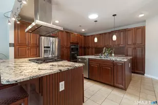 8 Crestview Terrace, Wallingford, CT 06492 - Photo 8