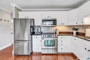 39 Maple Tree Ave, Stamford, CT 06906 - Photo 8