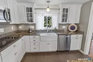 49 River St, Old Saybrook, CT 06475 - Photo 6