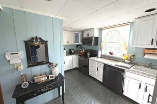 33 Chestnut Grove Rd, Watertown, CT 06795 - Photo 10