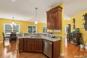 140 E Rd, East Windsor, CT 06016 - Photo 12