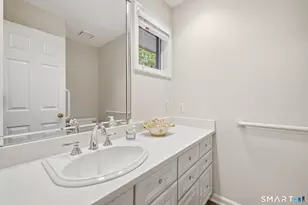 4 Biltmore Park, Bloomfield, CT 06002 - Photo 16