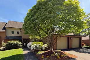 4 Biltmore Park, Bloomfield, CT 06002 - Photo 2
