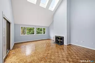 4 Biltmore Park, Bloomfield, CT 06002 - Photo 12