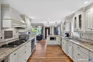 236 Clintonville Ln, North Haven, CT 06473 - Photo 2