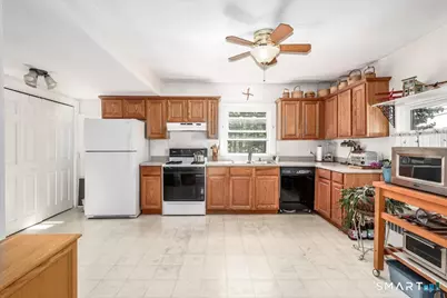 199 Berkshire Road, Newtown, CT 06482 - Photo 18