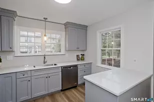 39 Fox Hollow Dr, Windsor Locks, CT 06096 - Photo 14