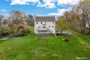 1057 Daniels Farm Rd, Trumbull, CT 06611 - Photo 38