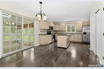 12 Heritage Drive, Danbury, CT 06811 - Photo 10