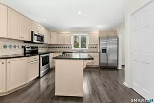 12 Heritage Dr, Danbury, CT 06811 - Photo 12