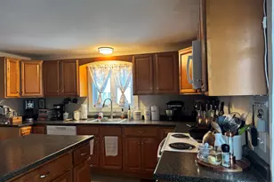 51 Hinsdale Ave, Winchester, CT 06098 - Photo 2